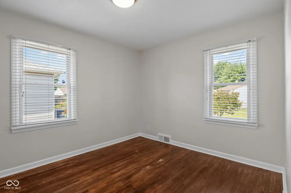 229 16th Avenue Beech Grove, IN 46107