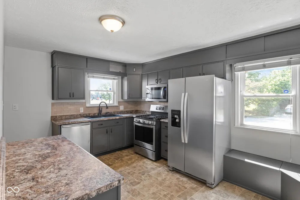 229 16th Avenue Beech Grove, IN 46107