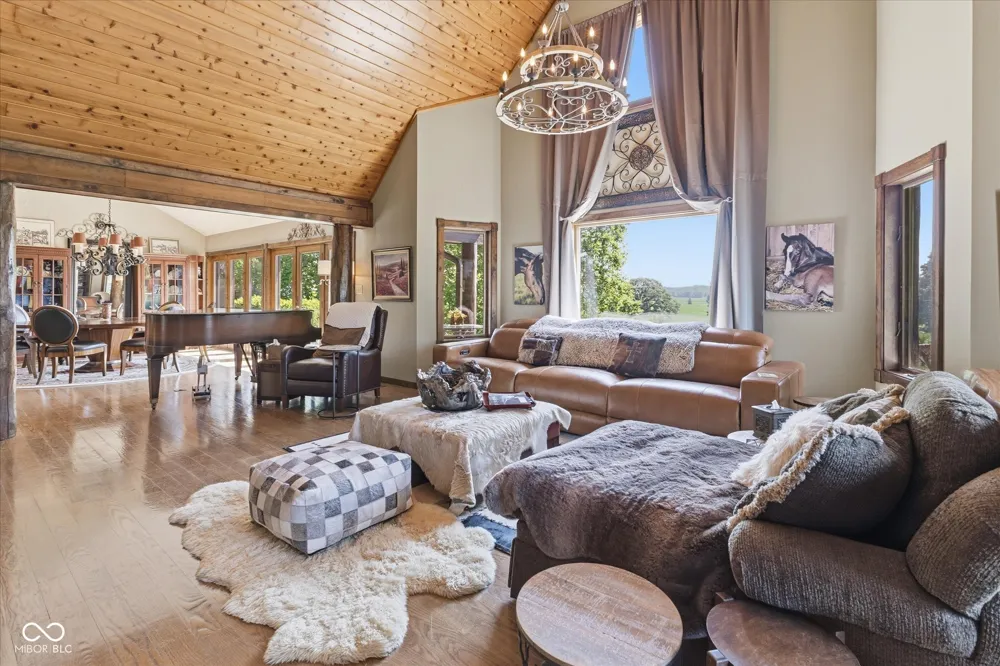 8174 Kivett Road Monrovia, IN 46157