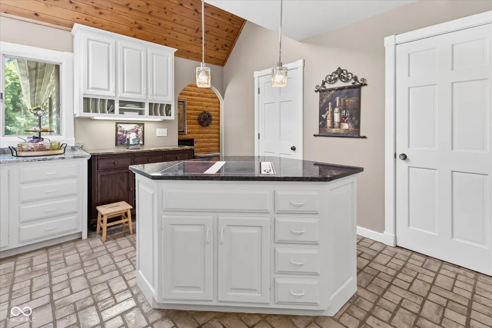8174 Kivett Road Monrovia, IN 46157