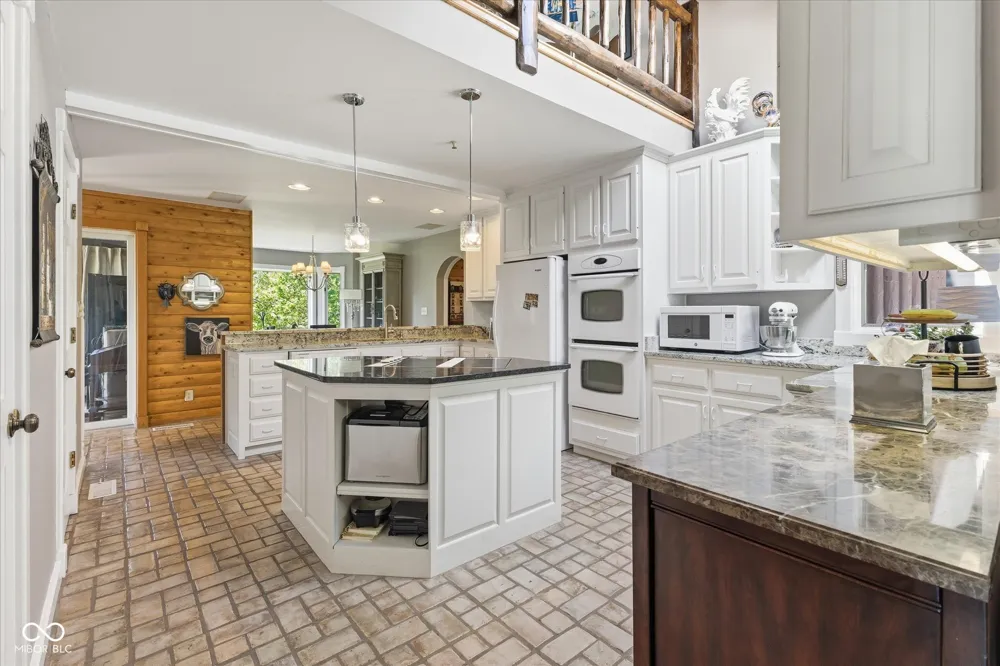 8174 Kivett Road Monrovia, IN 46157