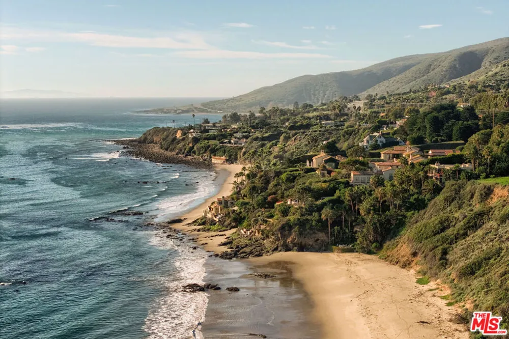33398 Pacific Coast Highway Malibu, CA 90265