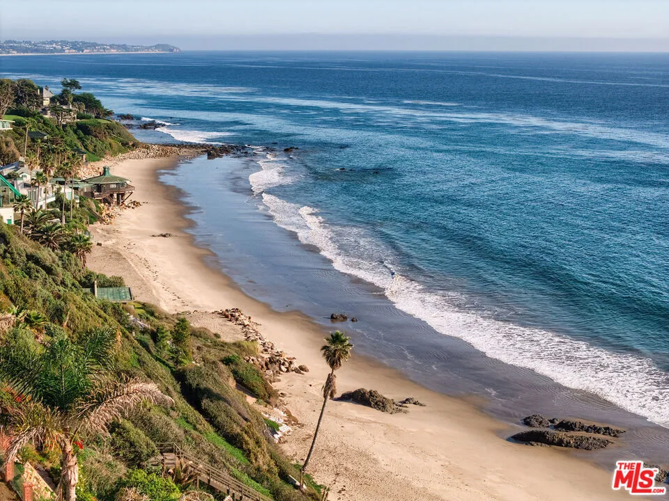 33398 Pacific Coast Highway Malibu, CA 90265