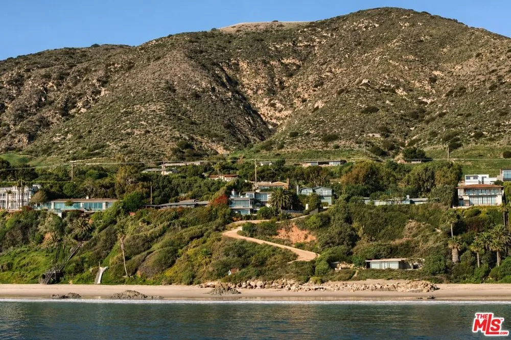 33398 Pacific Coast Highway Malibu, CA 90265