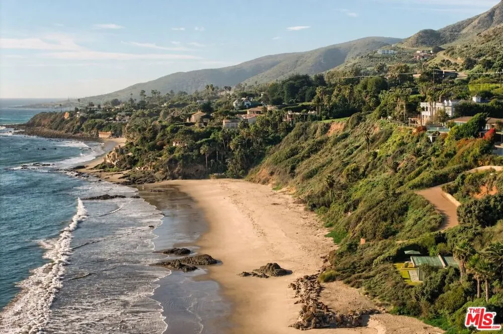 33398 Pacific Coast Highway Malibu, CA 90265