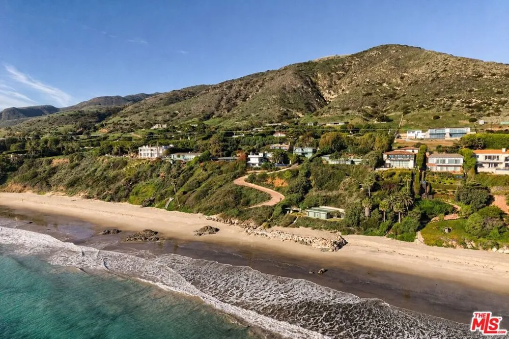 33398 Pacific Coast Highway Malibu, CA 90265