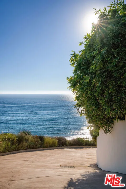 33398 Pacific Coast Highway Malibu, CA 90265