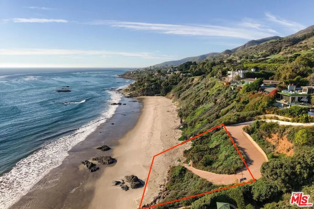 33398 Pacific Coast Highway Malibu, CA 90265