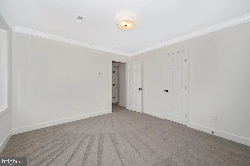 17023 RAVEN ROCK ROAD Sabillasville, MD 21780