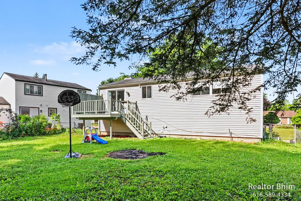 6007 Rockingham Drive Eaton Township, MI 48911