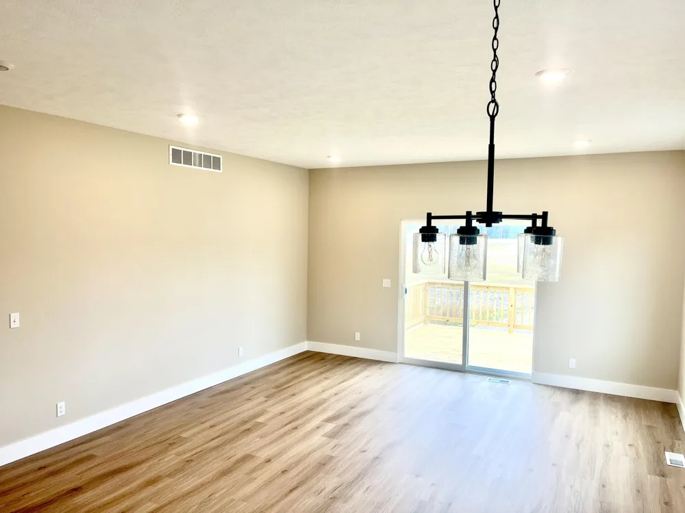 2489 Gray Wolf Way Fruitport Charter Township, MI 49444