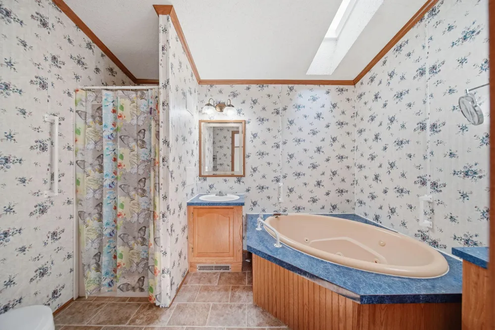 510 Missouri River Court Adrian City, MI 49221
