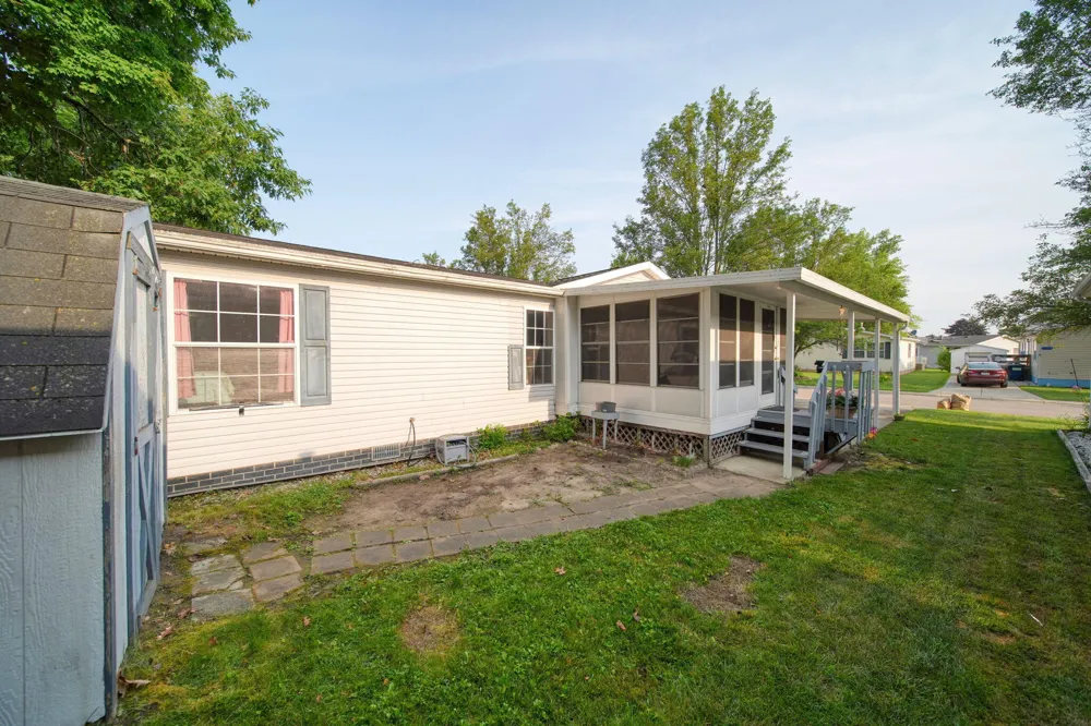 510 Missouri River Court Adrian City, MI 49221