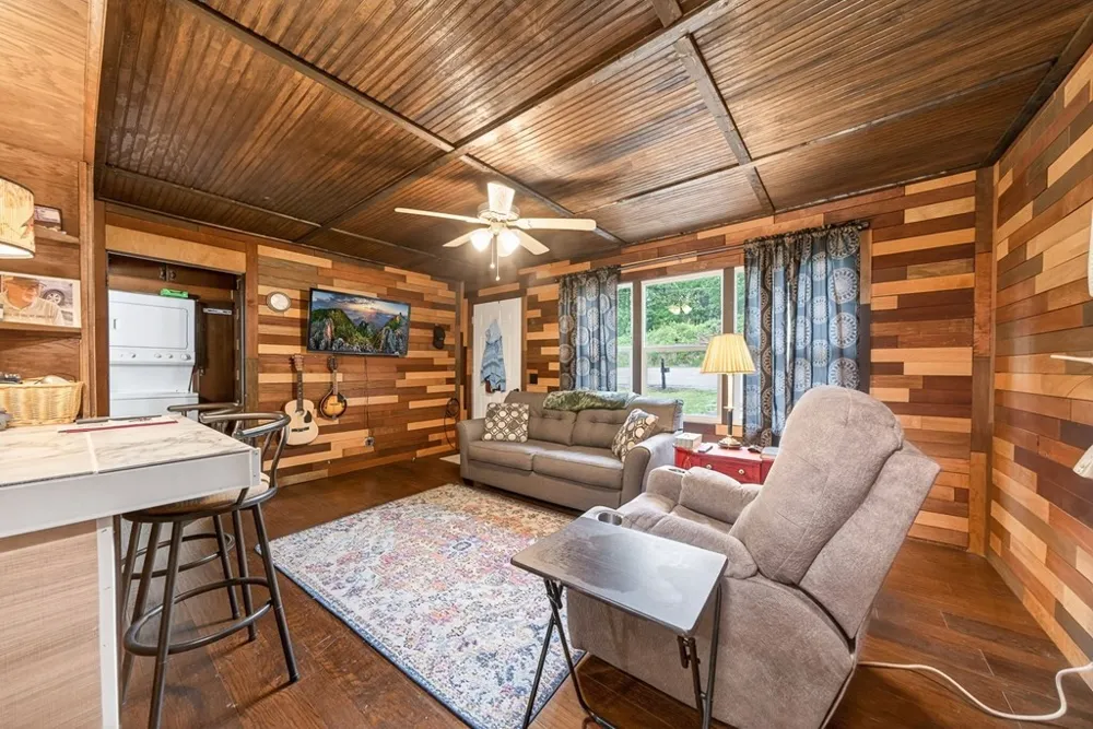 1976 Crossville Hwy Sparta, TN 38583