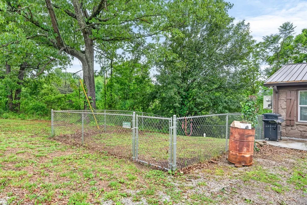 1976 Crossville Hwy Sparta, TN 38583