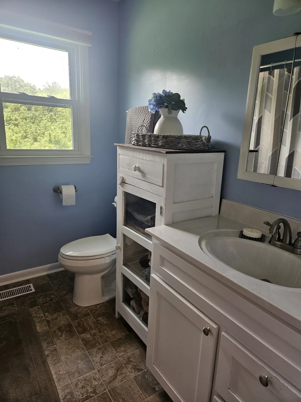 1490 S Long Creek Rd Lafayette, TN 37083