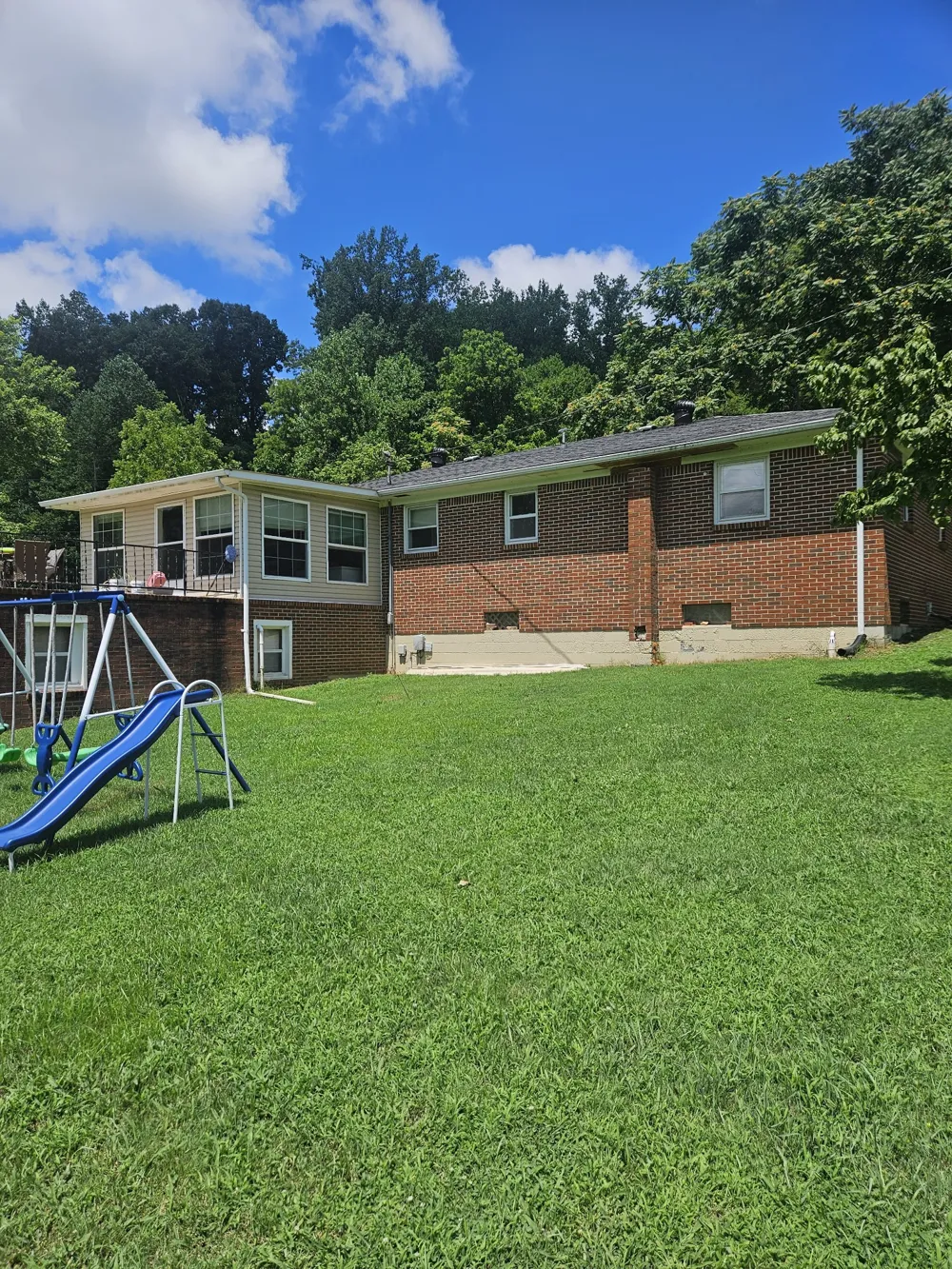 1490 S Long Creek Rd Lafayette, TN 37083