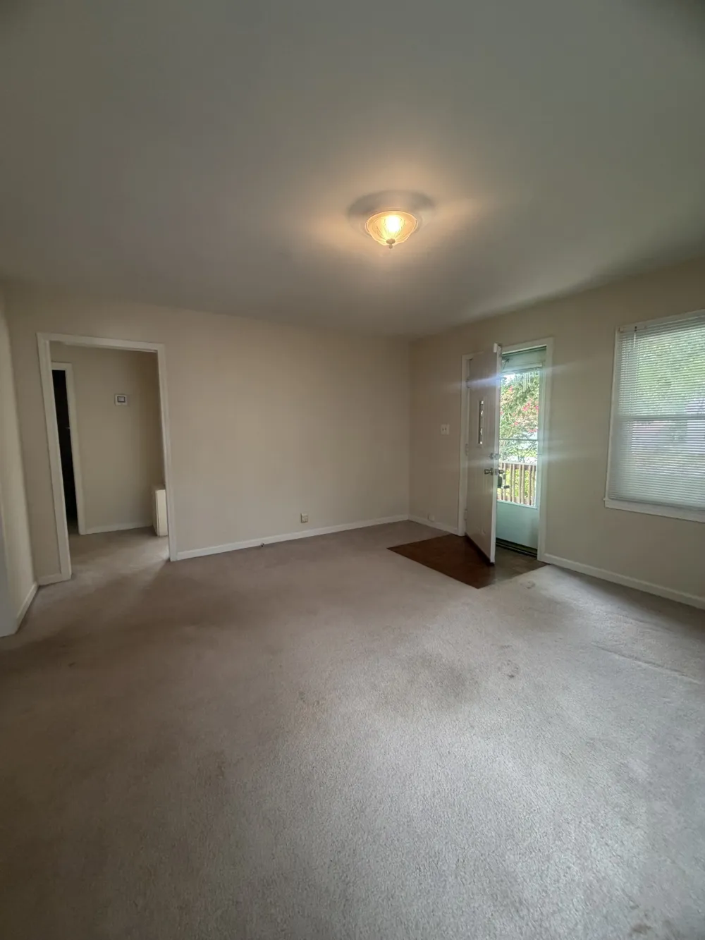 406 Crestview Dr Hopkinsville, KY 42240