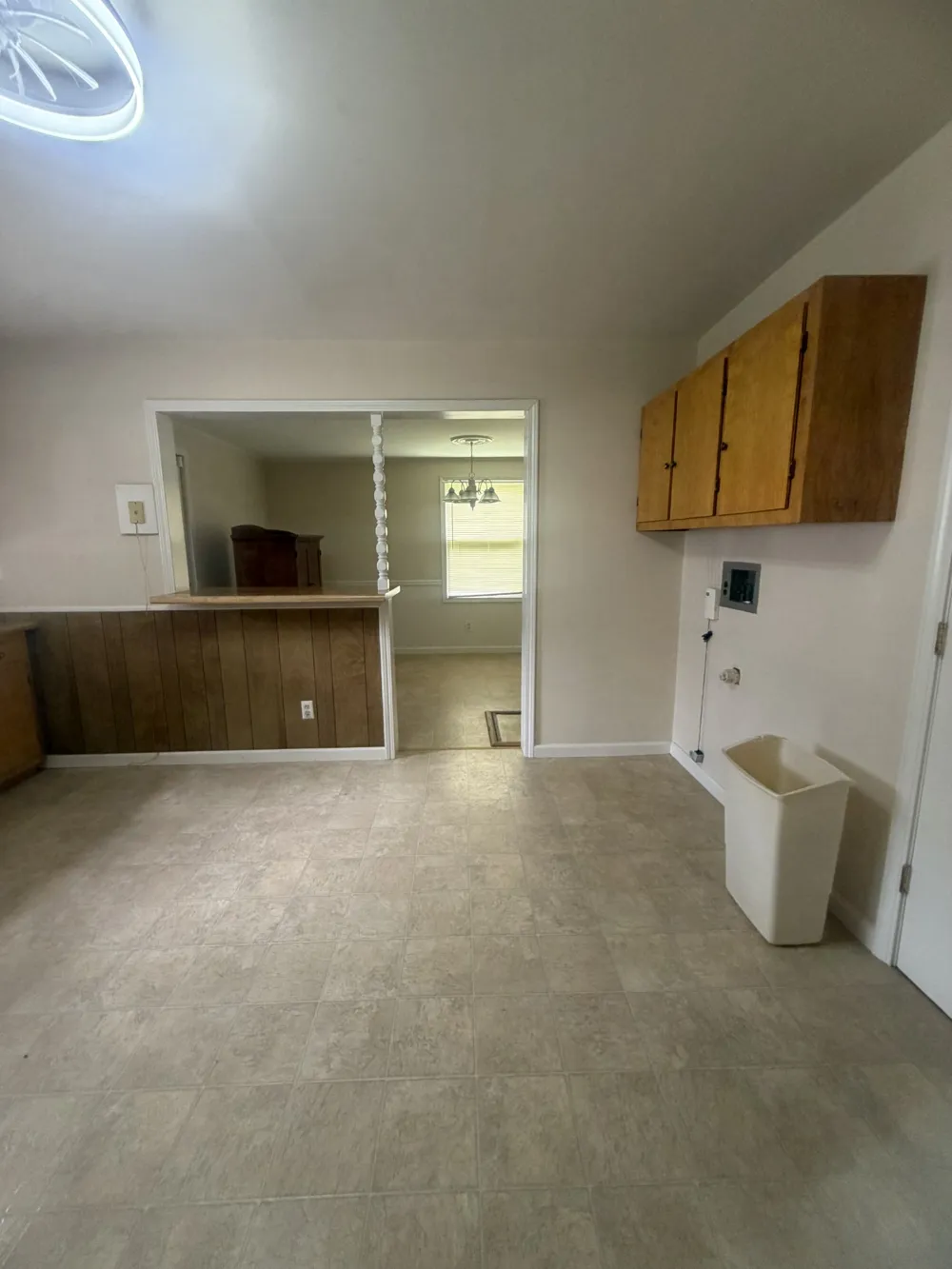 406 Crestview Dr Hopkinsville, KY 42240
