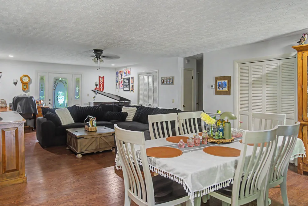 1001 Due West Cir Lafayette, TN 37083