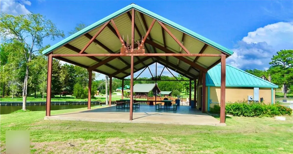 7 Sunny Hill Drive Huntsville, TX 77340
