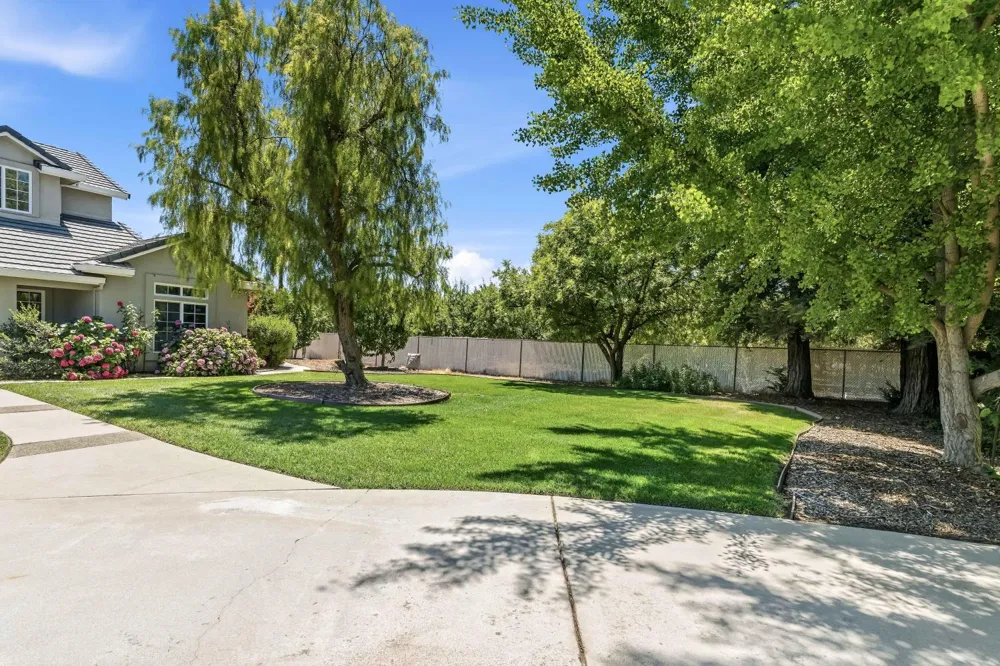 14361 Lombardy Delhi, CA 95315
