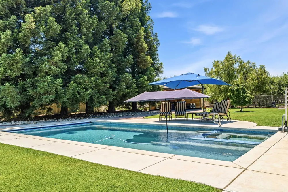 14361 Lombardy Delhi, CA 95315
