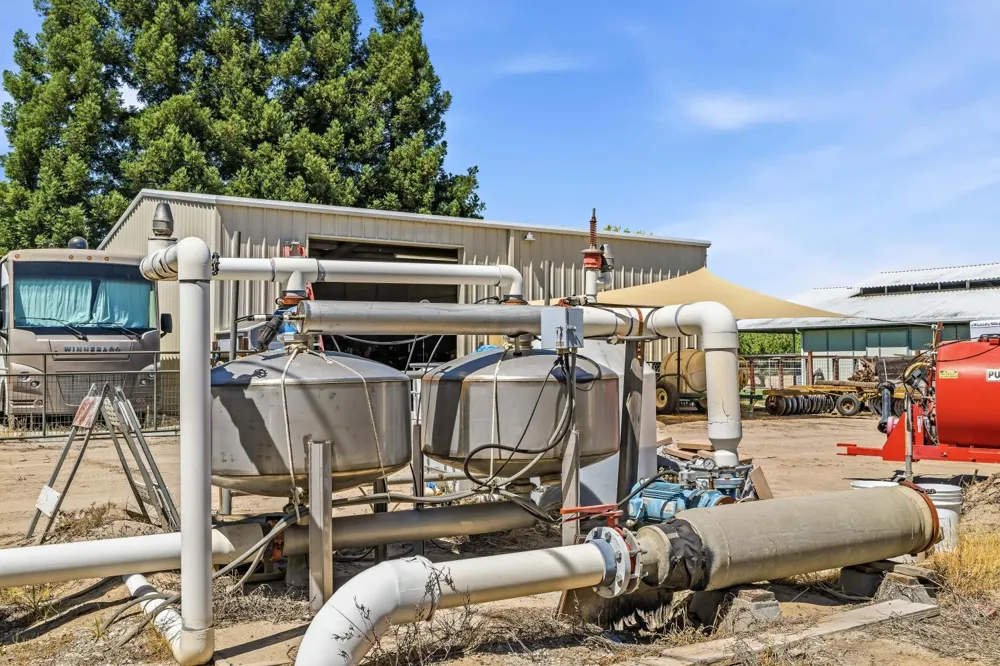 14361 Lombardy Delhi, CA 95315