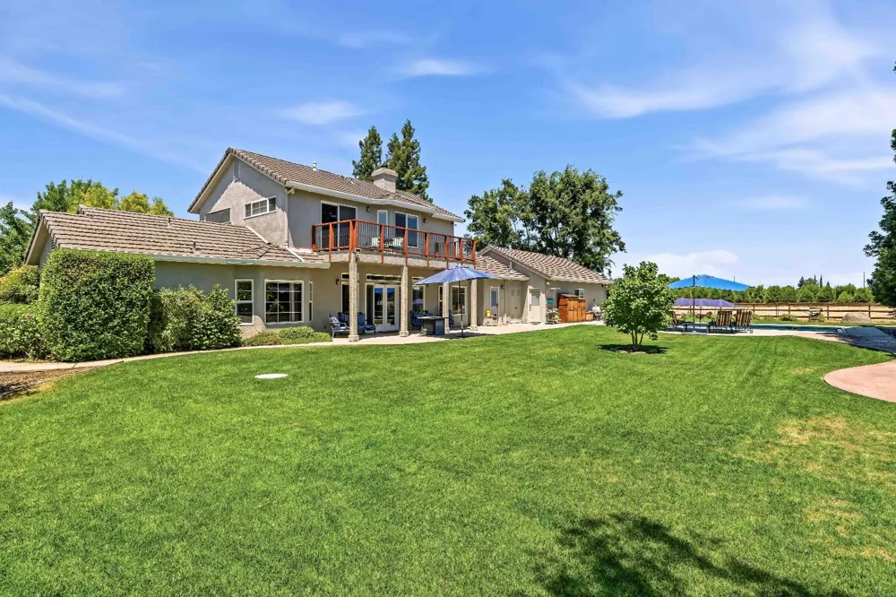 14361 Lombardy Delhi, CA 95315