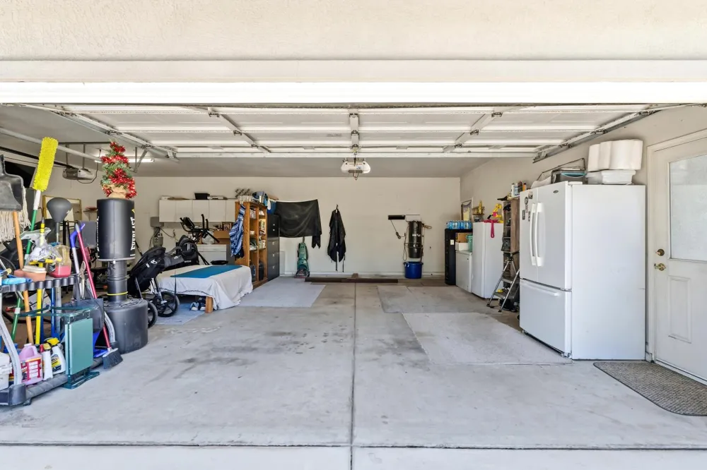 14361 Lombardy Delhi, CA 95315
