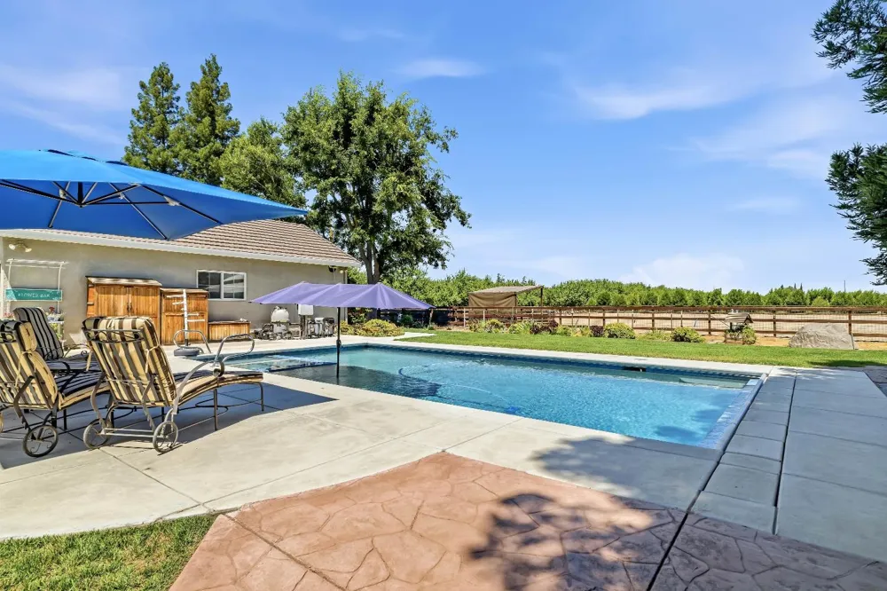 14361 Lombardy Delhi, CA 95315