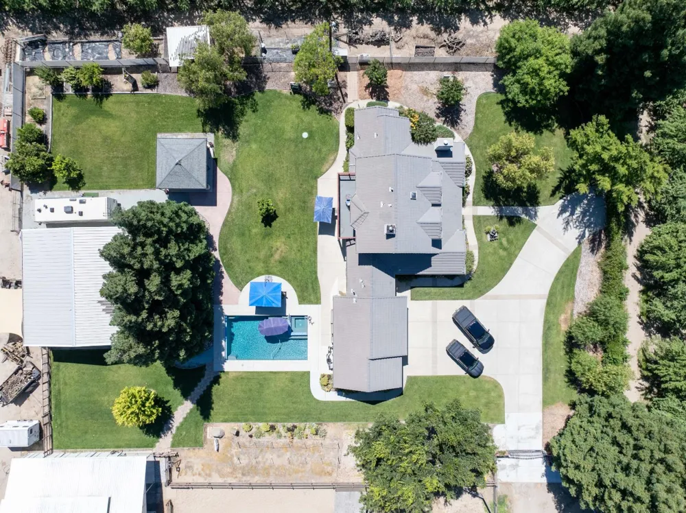 14361 Lombardy Delhi, CA 95315