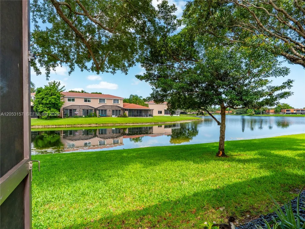 1707 SW 109th Ter Davie, FL 33324