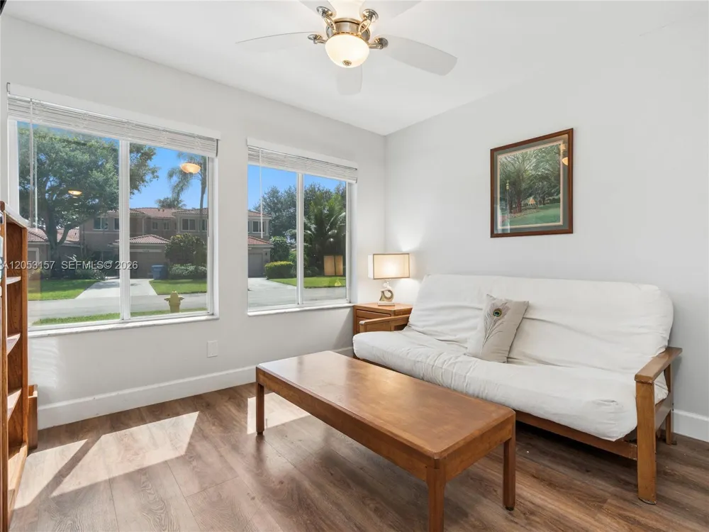 1707 SW 109th Ter Davie, FL 33324