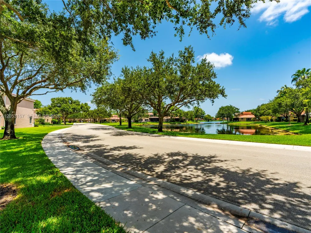 1707 SW 109th Ter Davie, FL 33324