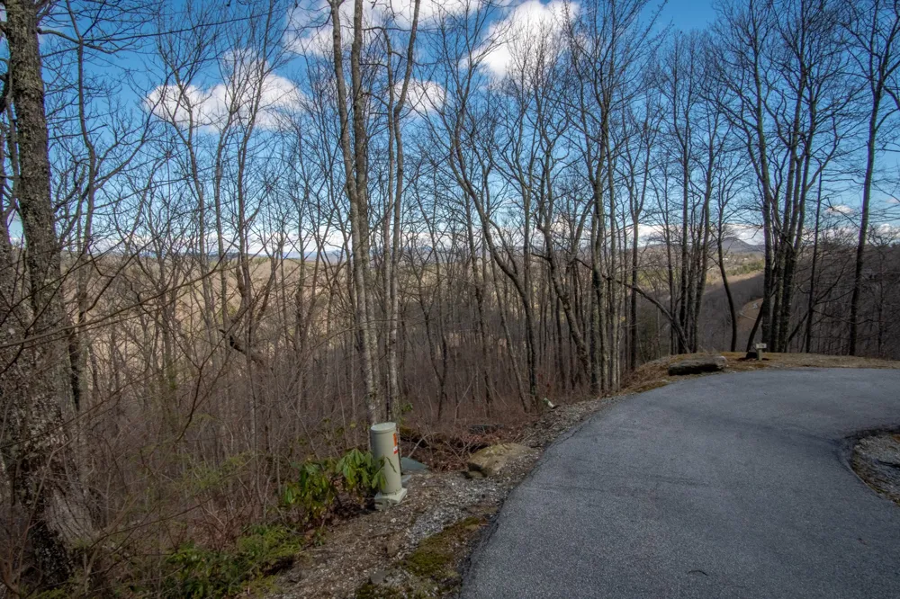 176 Pinehurst Court Highlands, NC 28741