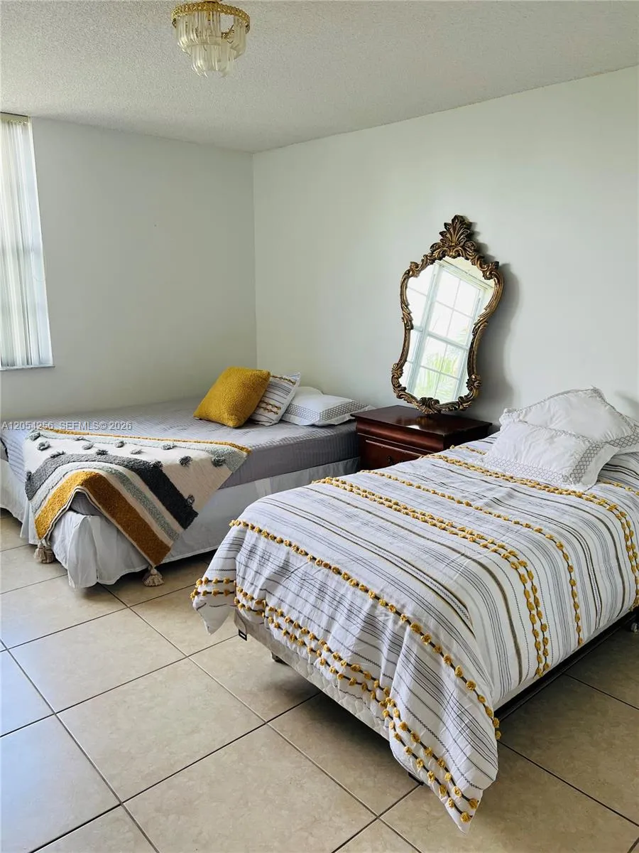 19801 E Country Club Dr #4601 Aventura, FL 33180