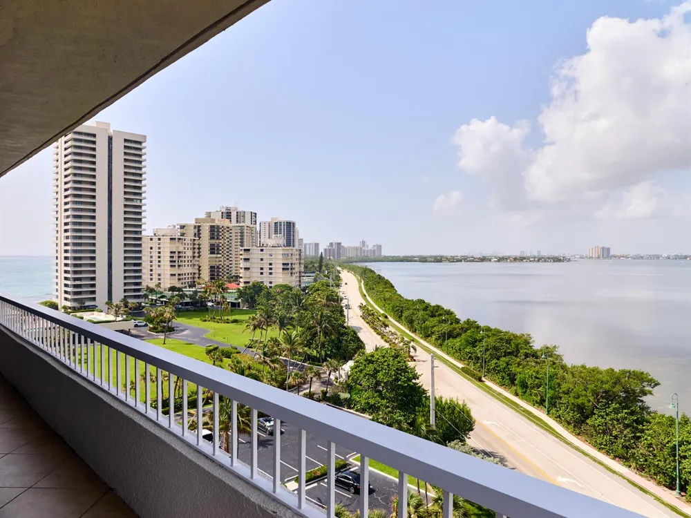 5550 Ocean Drive #9D Singer Island, FL 33404