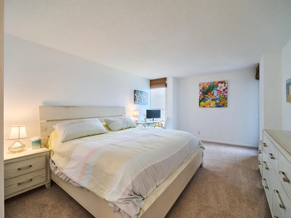 5550 Ocean Drive #9D Singer Island, FL 33404
