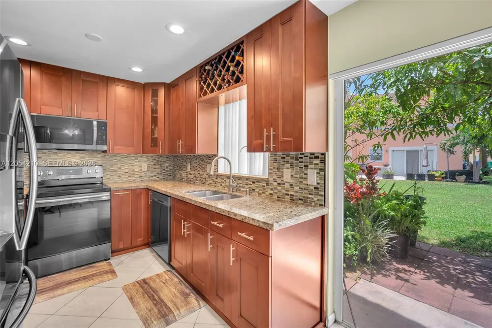 2282 SW 87th Ter Miramar, FL 33025
