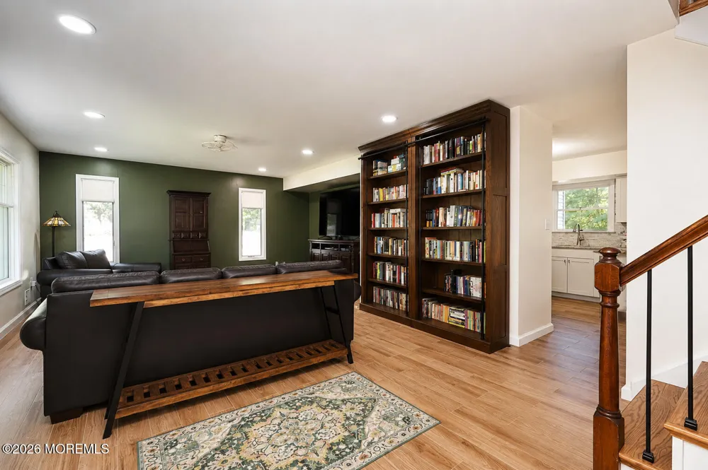 101 Fawn Drive Matawan, NJ 07747