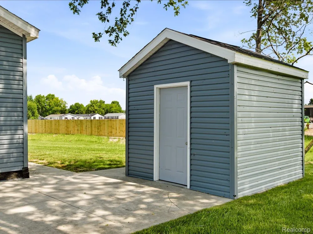10714 Jean Pierre Site# 37 Court Ira Township, MI 48023