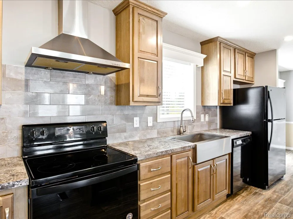10714 Jean Pierre Site# 37 Court Ira Township, MI 48023
