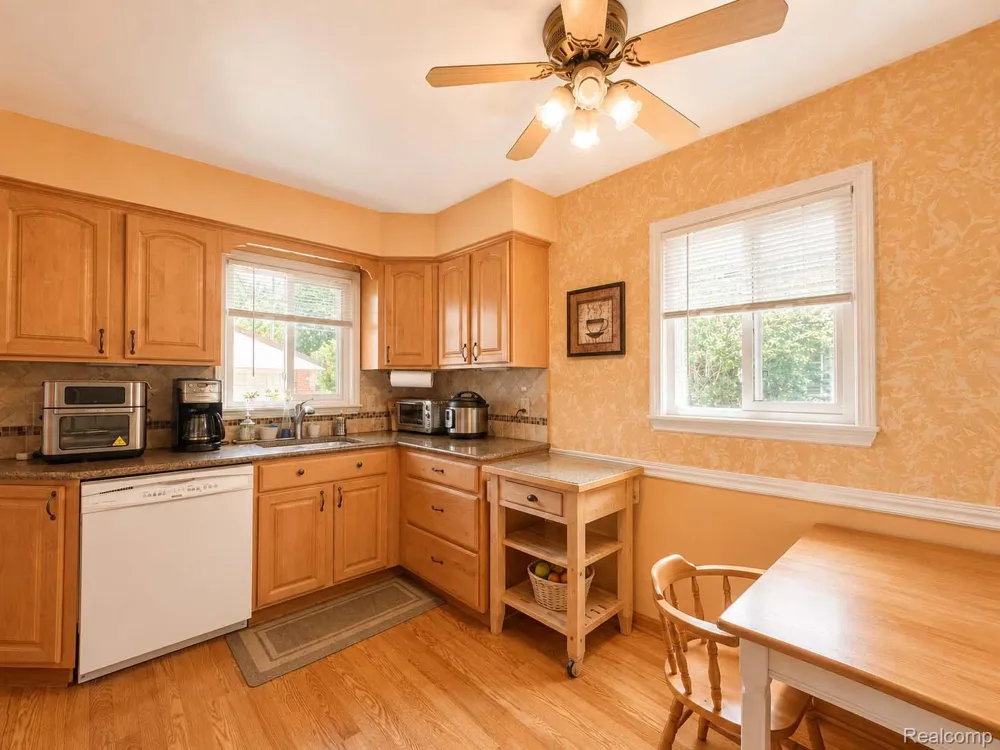 9100 Brentwood Street Livonia City, MI 48150