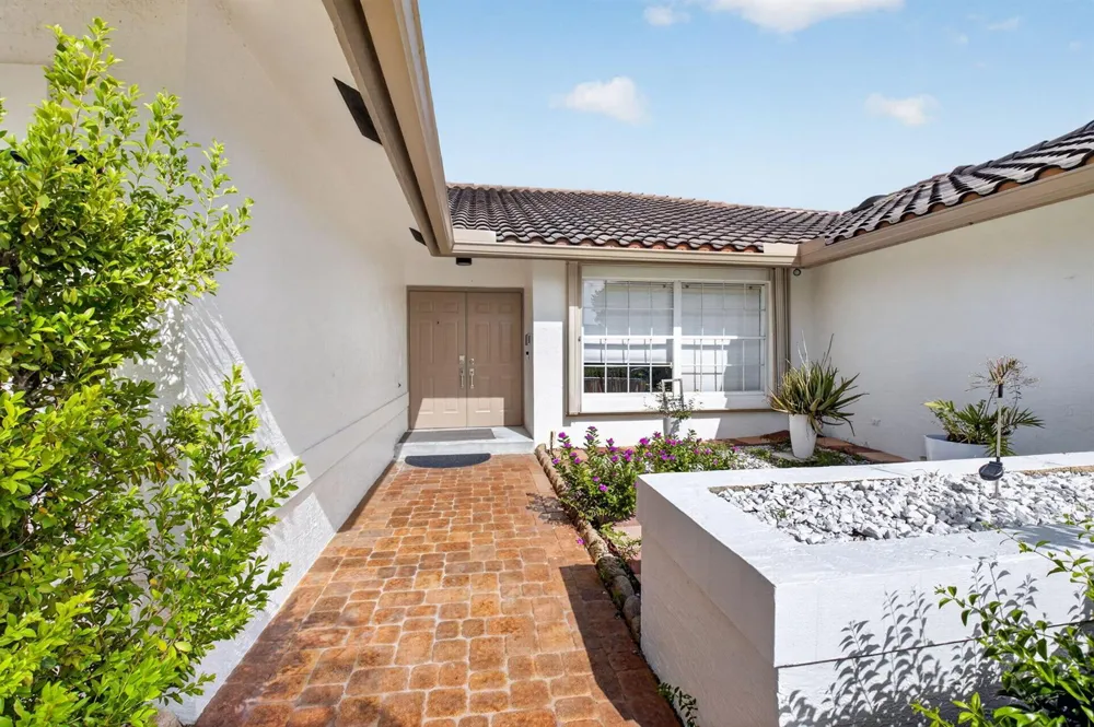 19505 SEDGEFIELD TERRACE Boca Raton, FL 33498