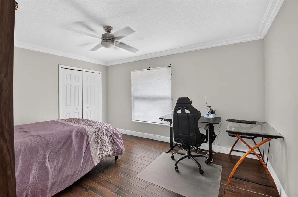 19505 SEDGEFIELD TERRACE Boca Raton, FL 33498