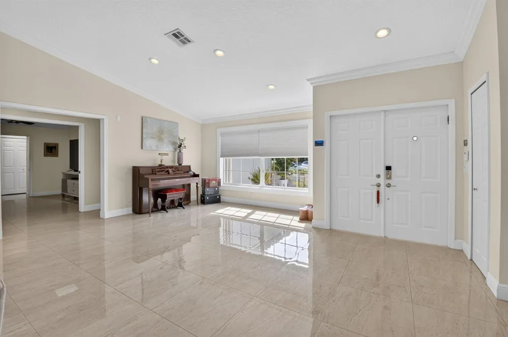 19505 SEDGEFIELD TERRACE Boca Raton, FL 33498