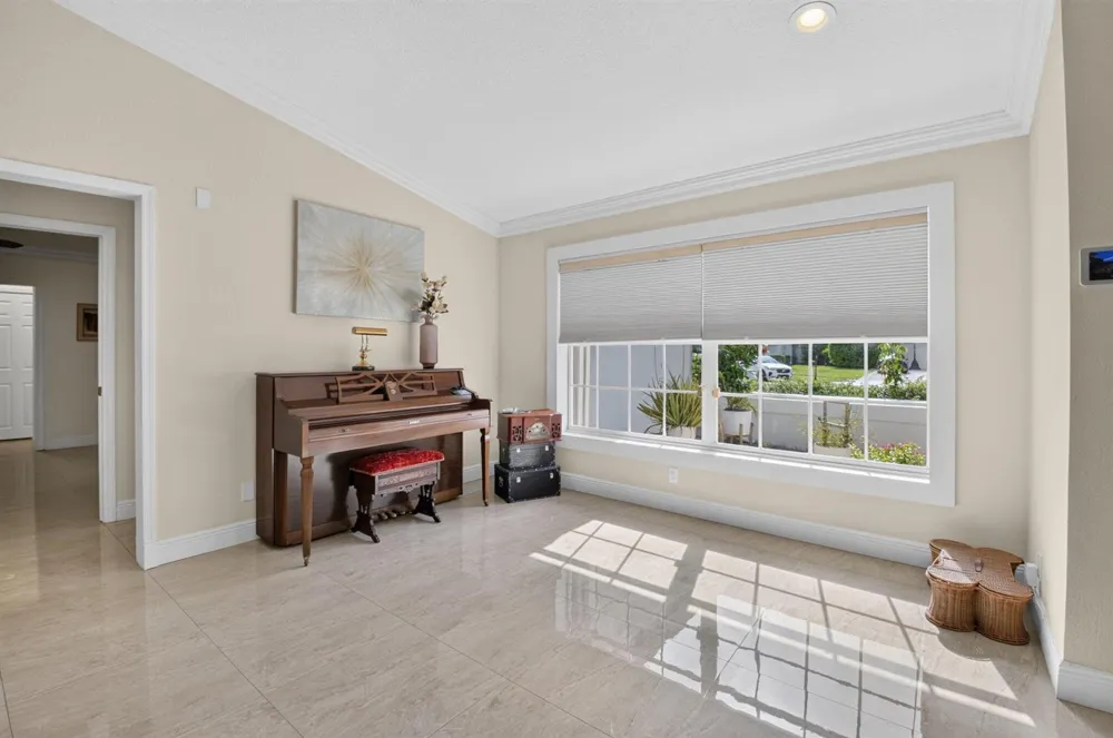 19505 SEDGEFIELD TERRACE Boca Raton, FL 33498