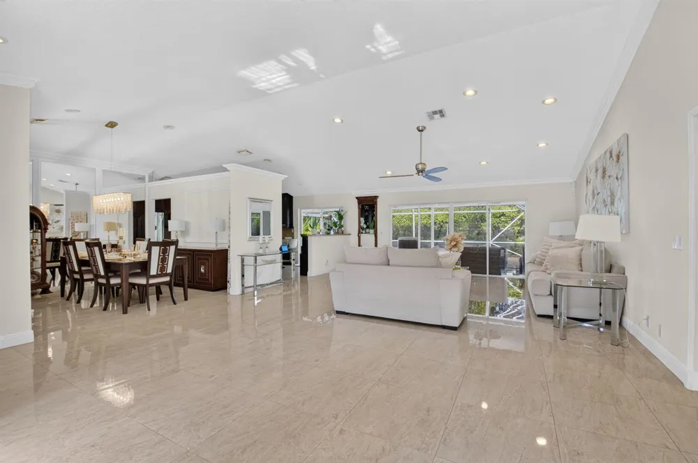 19505 SEDGEFIELD TERRACE Boca Raton, FL 33498