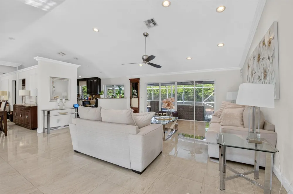 19505 SEDGEFIELD TERRACE Boca Raton, FL 33498